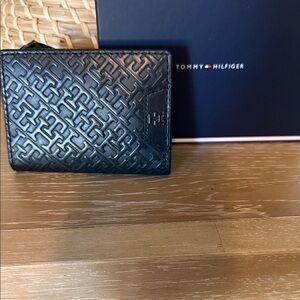 Tommy Hilfiger Black Embossed Leather Wallet
